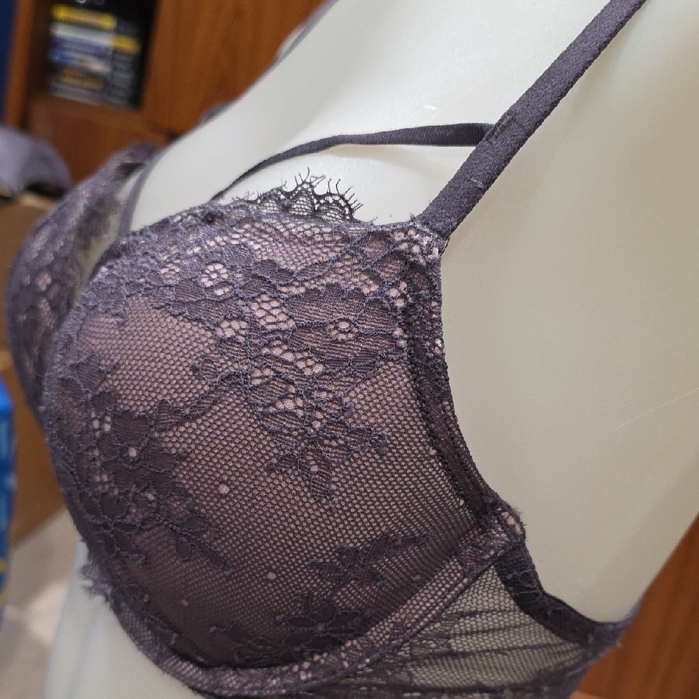 La SENZA Lace Underwire Bra in Lavender - Picture 5 of 6